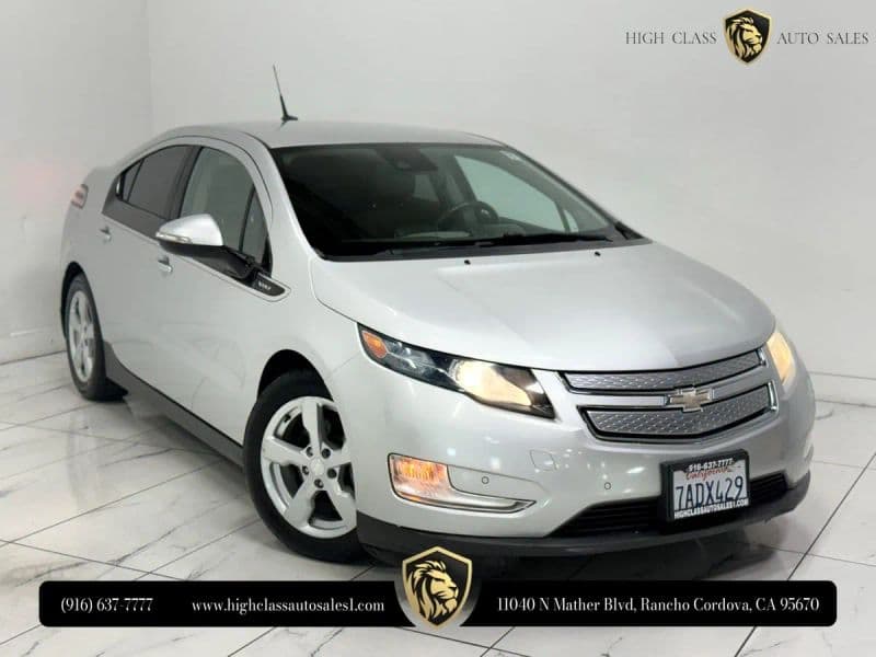 2013 Chevrolet Volt Sedan 4D