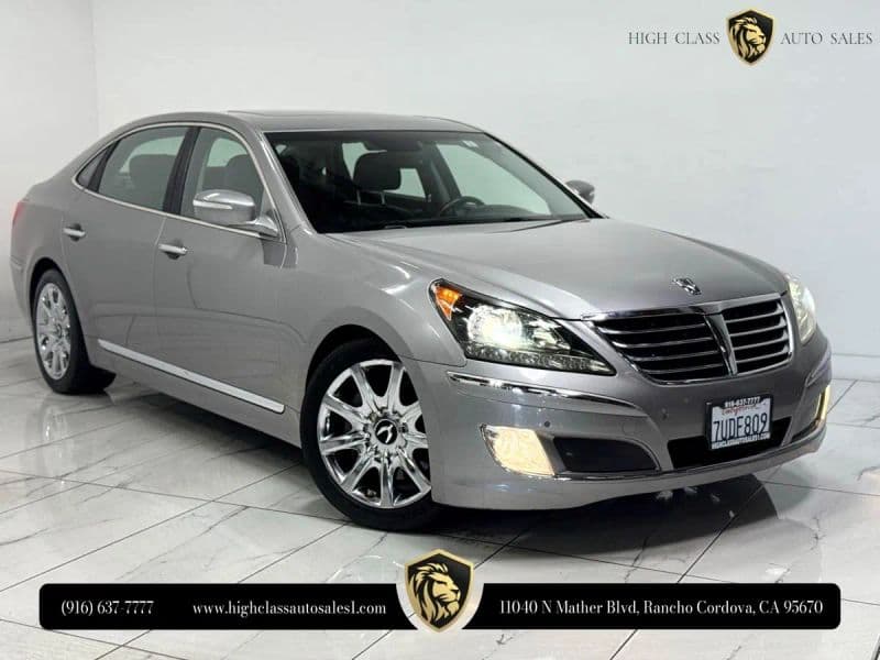 2013 Hyundai Equus Signature Sedan 4D